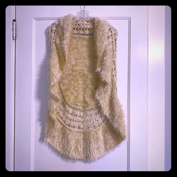 Sweaters - NWOT Feather Soft Knit Vest